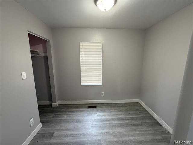 6324 Montrose St - Photo 7 of 15