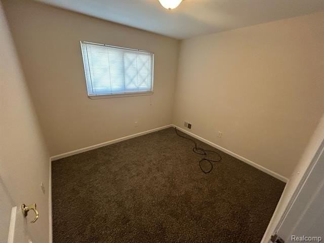 12416 Vernon Ave - Photo 7 of 12