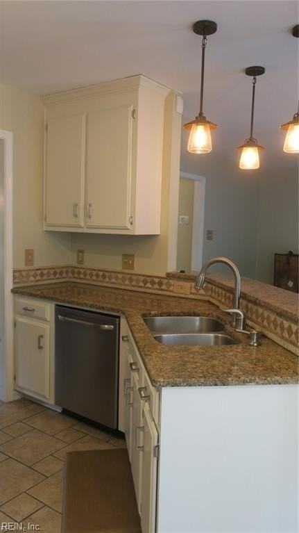 702 Parkside Dr - Photo 7 of 19