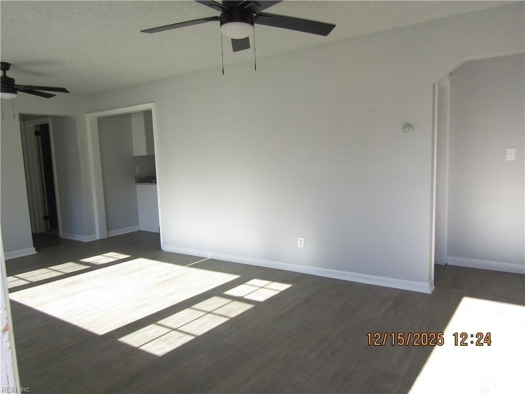 4404 Bowden Ave - Photo 2 of 26