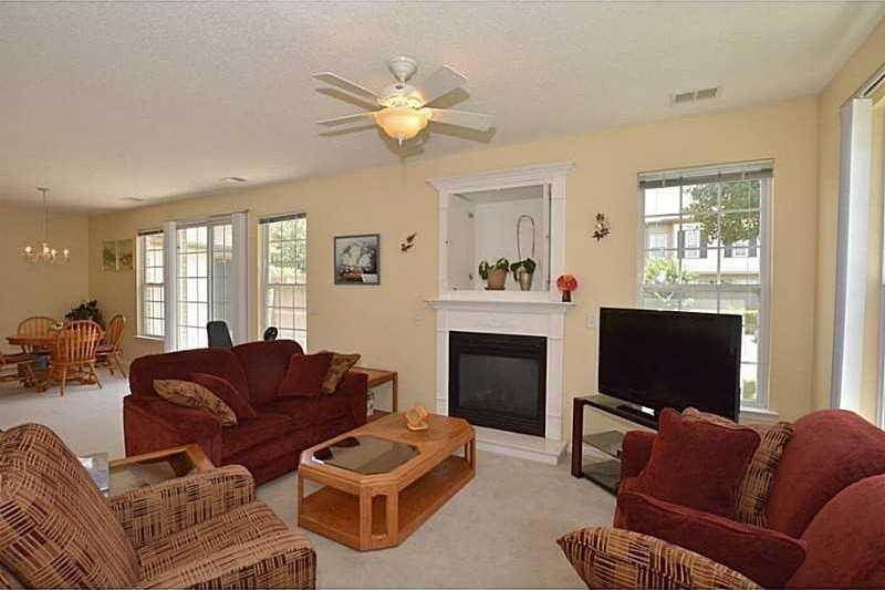 2341 Wessington Dr - Photo 4 of 24