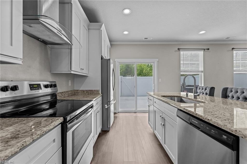 333 Sikeston Ln - Photo 5 of 23