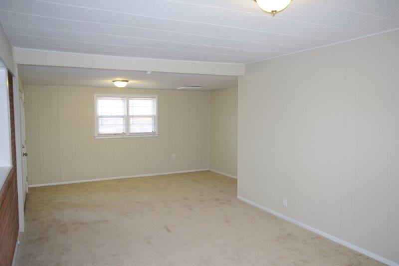 1216 E Beaumont St - Photo 3 of 24