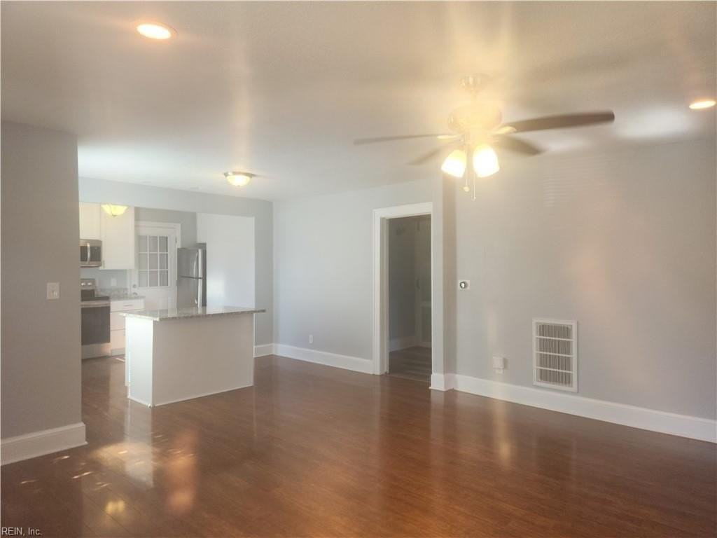 3830 Pamlico Cir - Photo 6 of 34