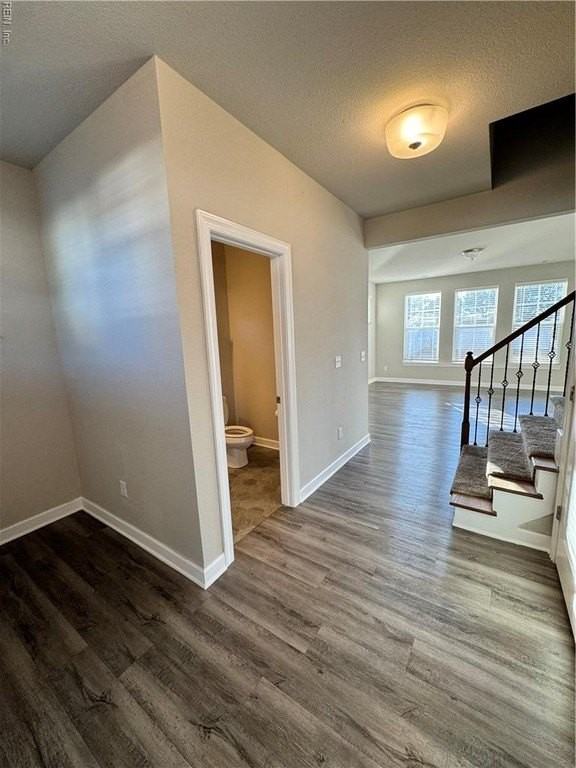 218 Tassell Cres - Photo 5 of 33