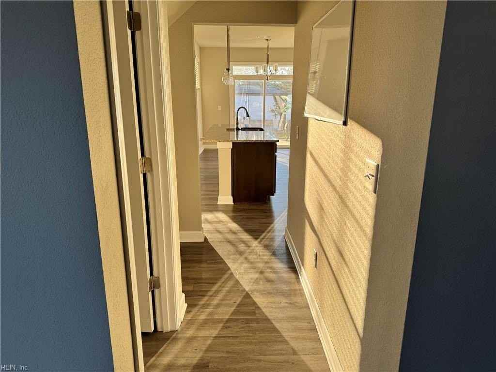 218 Tassell Cres - Photo 7 of 33