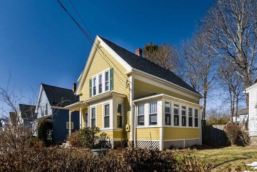 137 W Spruce St - Photo 3 of 19