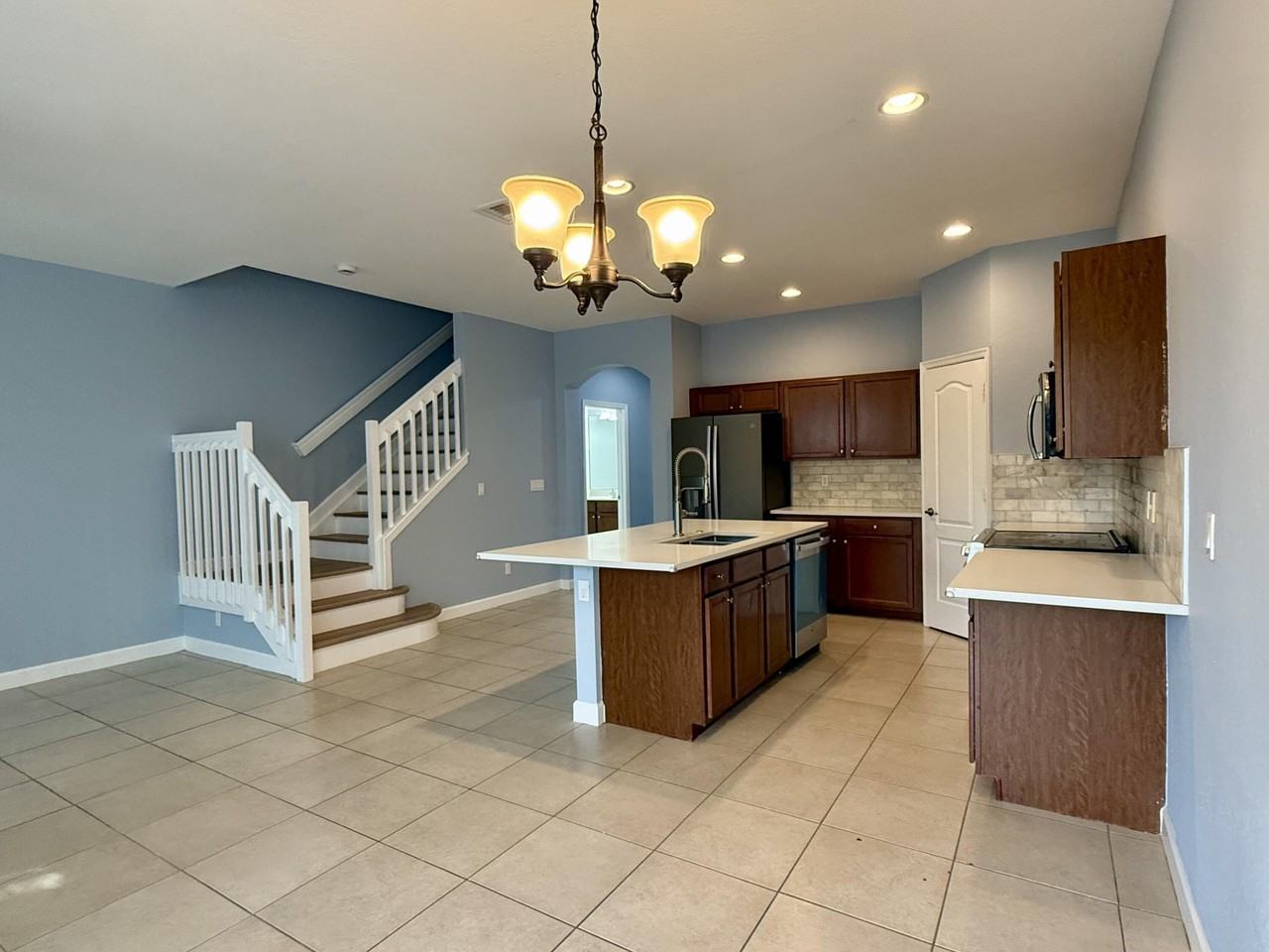 5182 Ashley River Rd - Photo 5 of 16