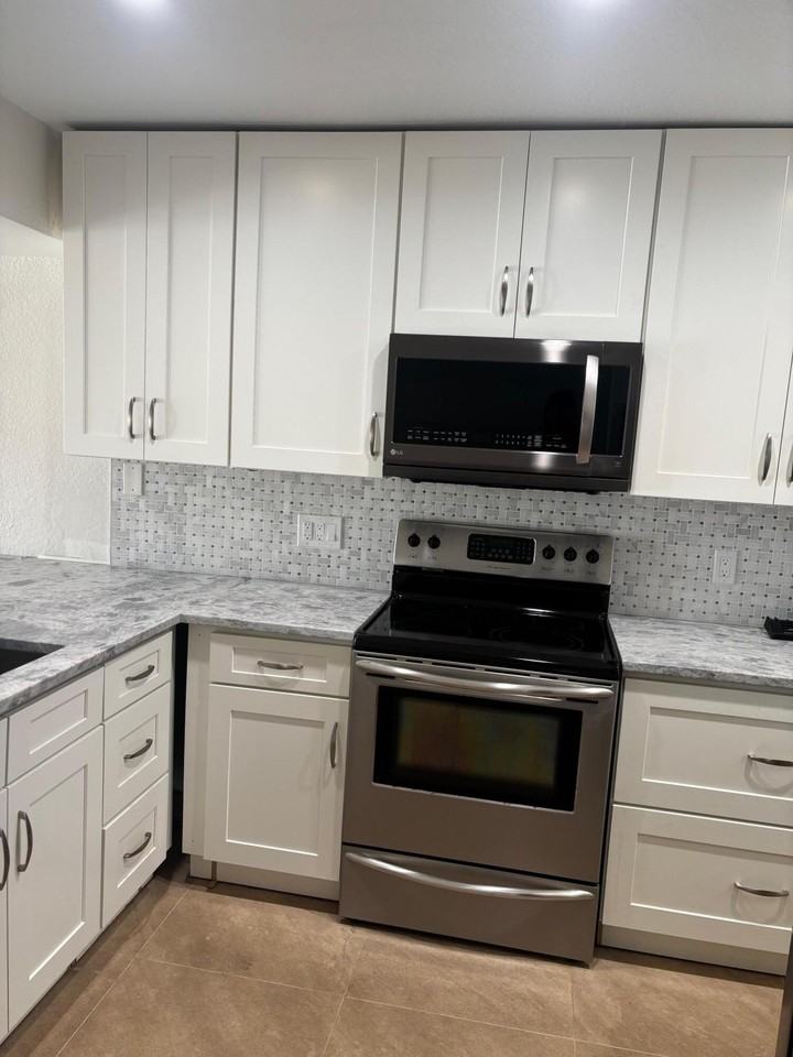 424 Northlake Ct #2 - Photo 7 of 14