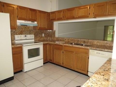 3093 Inglewood Ter - Photo 4 of 21