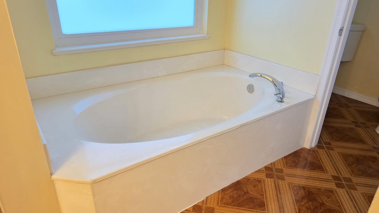 1752 Sw Starman Ave - Photo 5 of 21