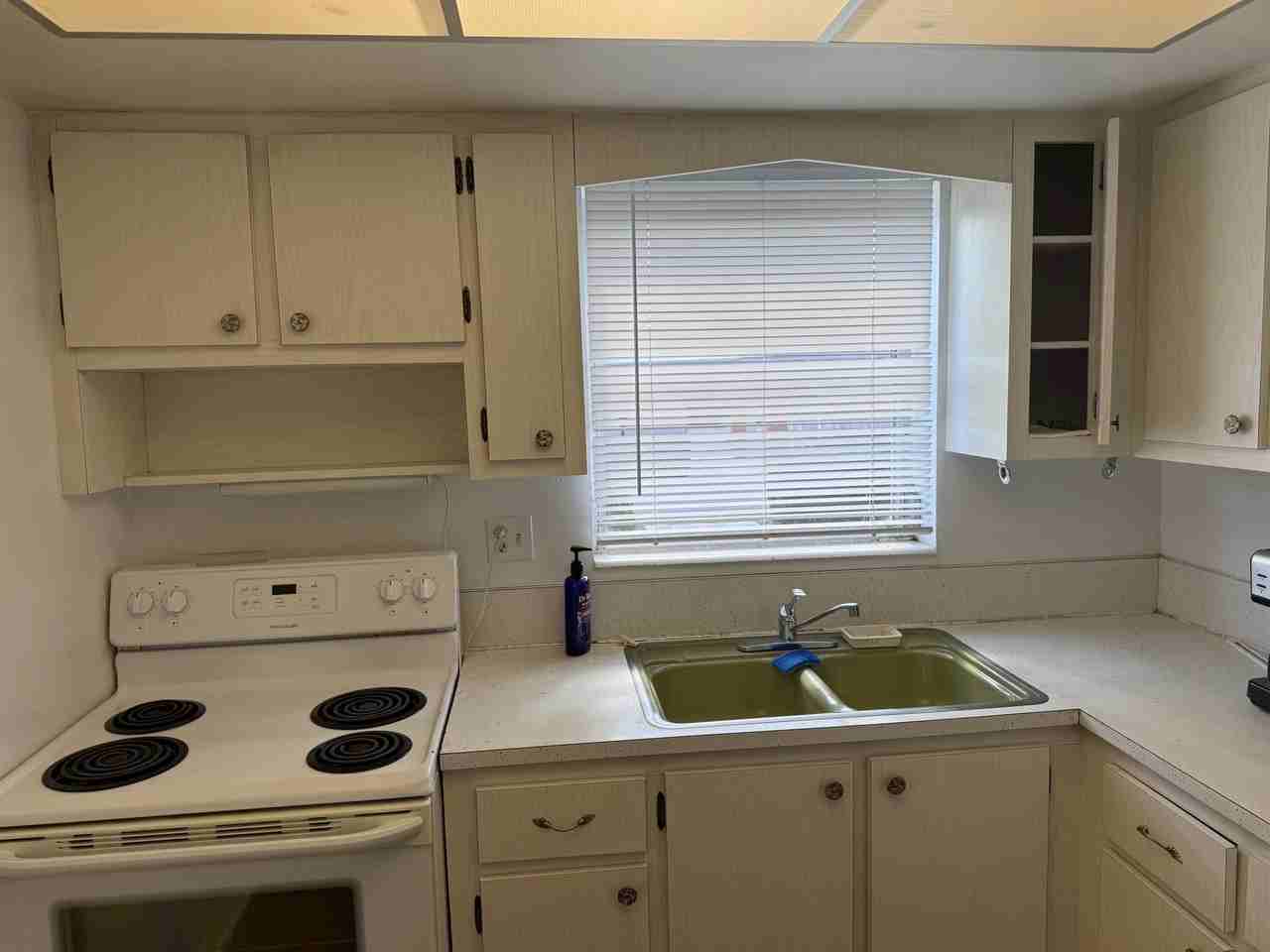 2747 Dudley Dr E #F - Photo 4 of 10