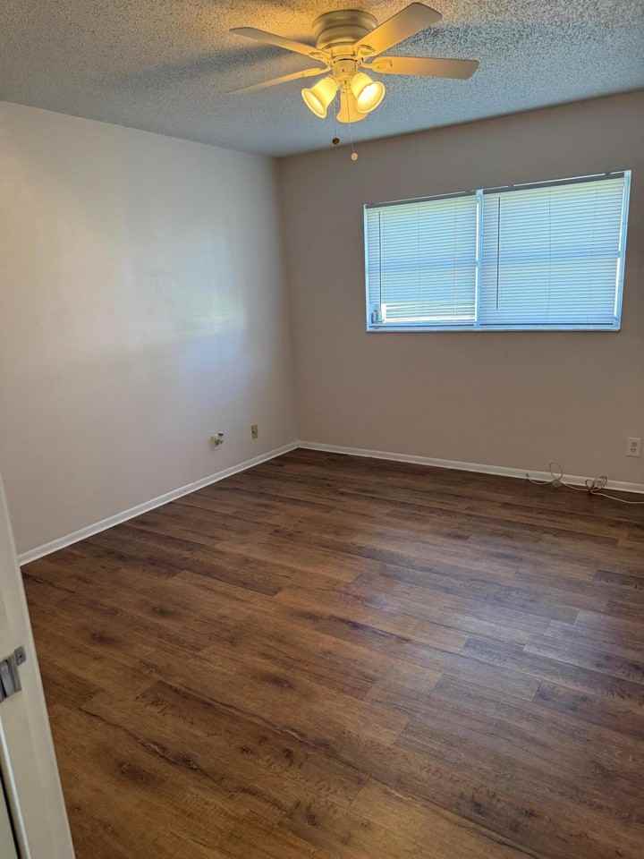 2747 Dudley Dr E #F - Photo 7 of 10