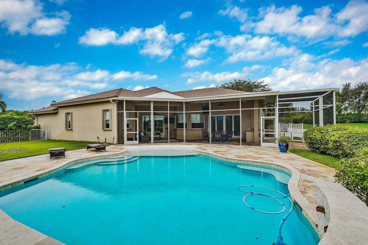 3776 Isle Vista Blvd - Photo 4 of 50