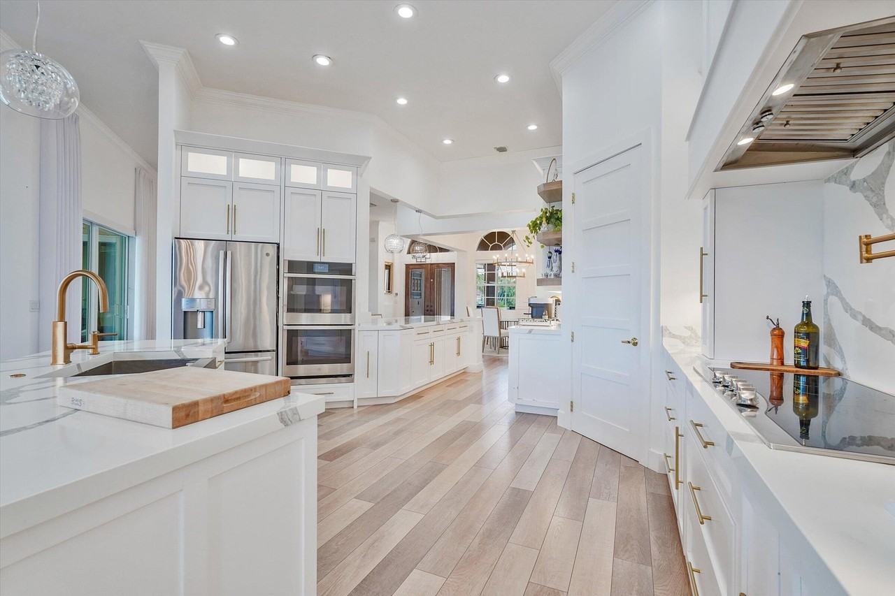 3776 Isle Vista Blvd - Photo 7 of 50