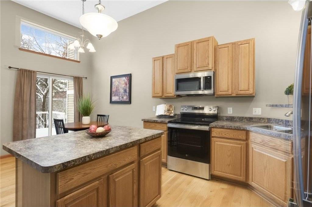 15256 Maryland Ave - Photo 3 of 22