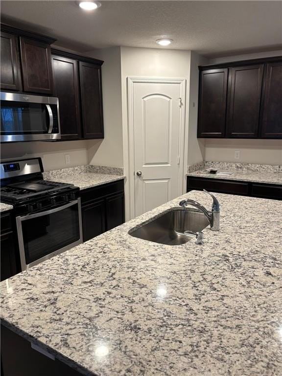 1112 Natalie Ave - Photo 3 of 10