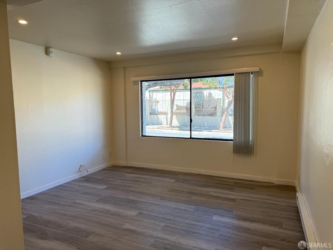 407 Sanchez St Apt 2320 #2320 - Photo 3 of 11