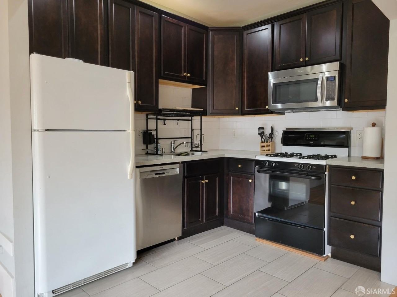 270 25th Ave - Photo 3 of 26