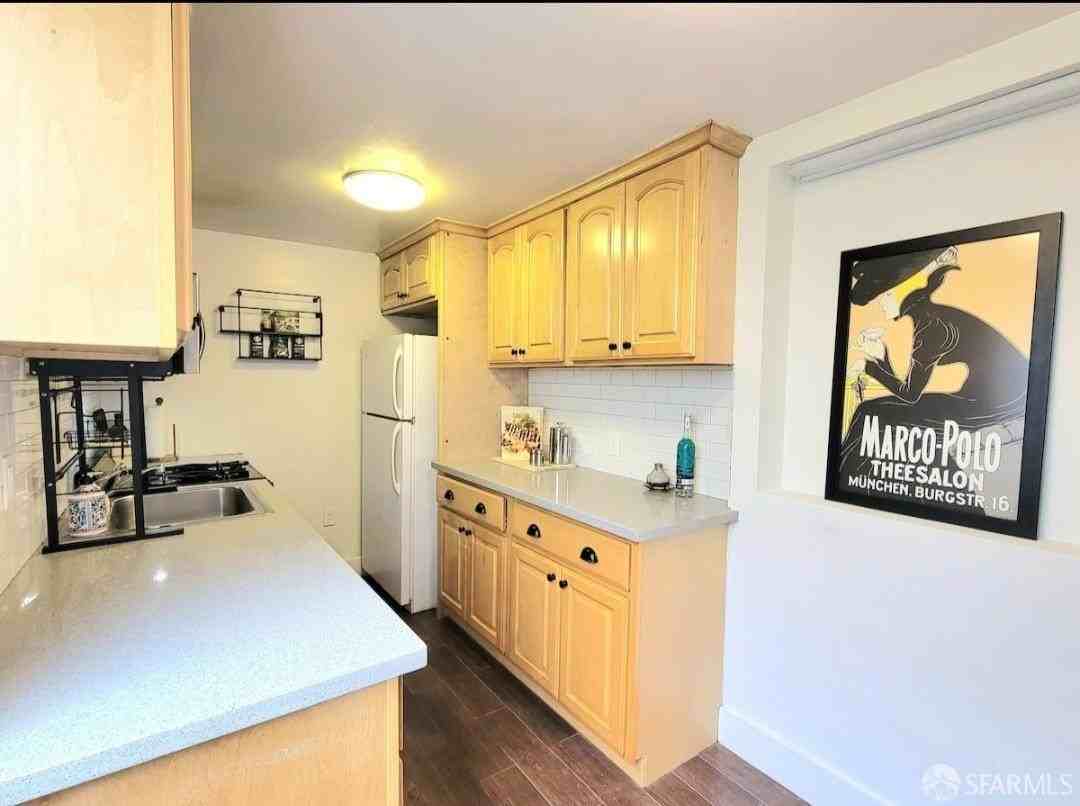 365 22nd Ave - Photo 4 of 22