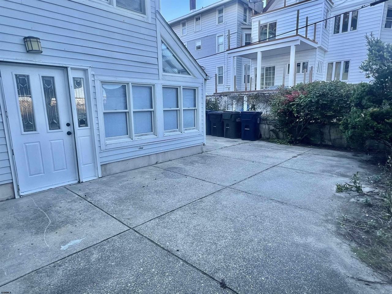 133 S Kingston Ave - Photo 3 of 25