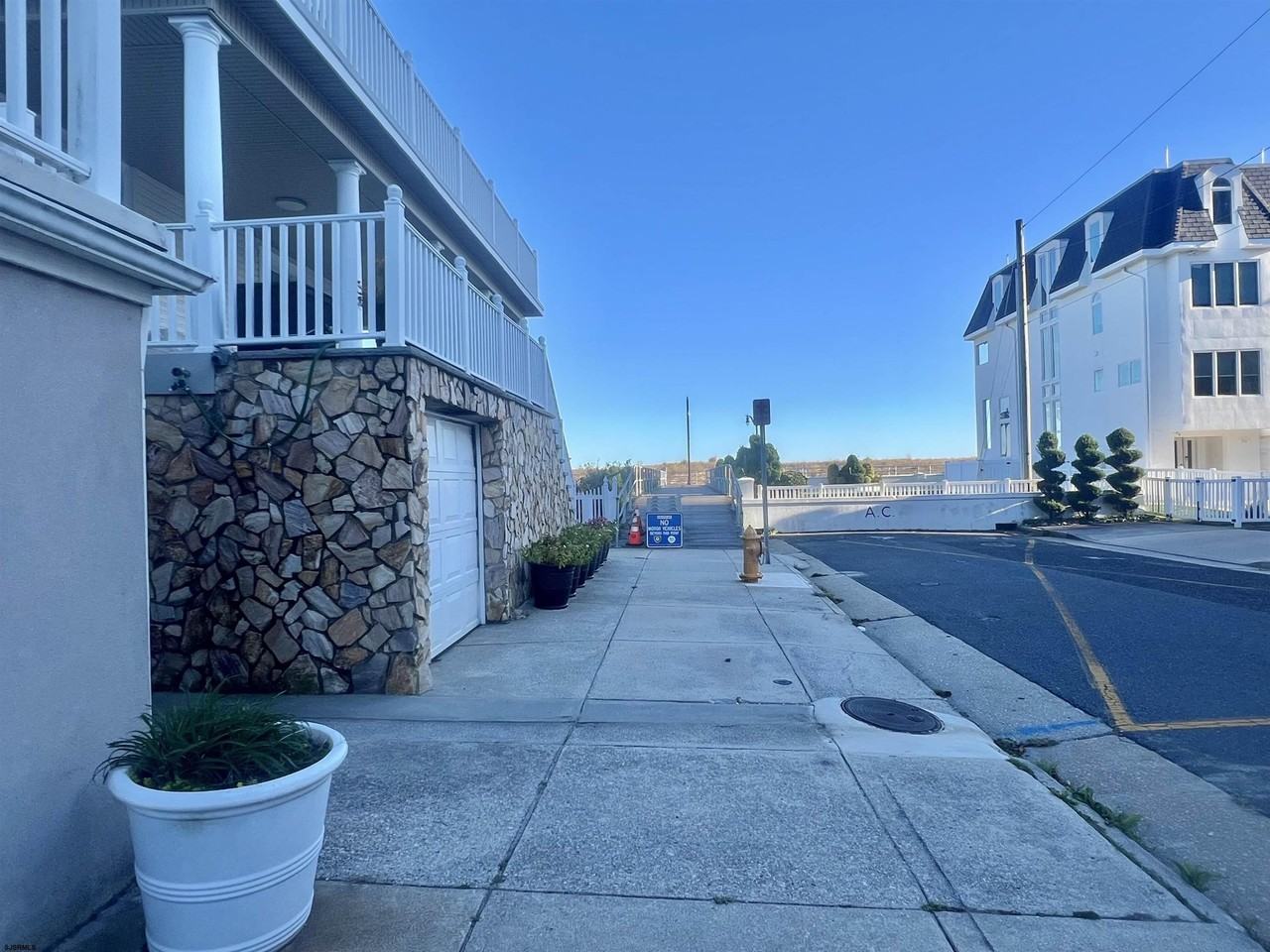 133 S Kingston Ave - Photo 4 of 25