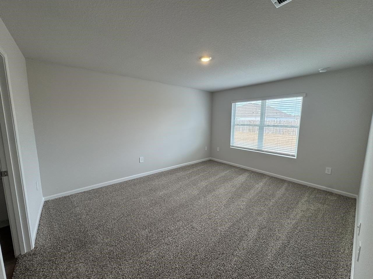 164 Pruitt Dr - Photo 2 of 16