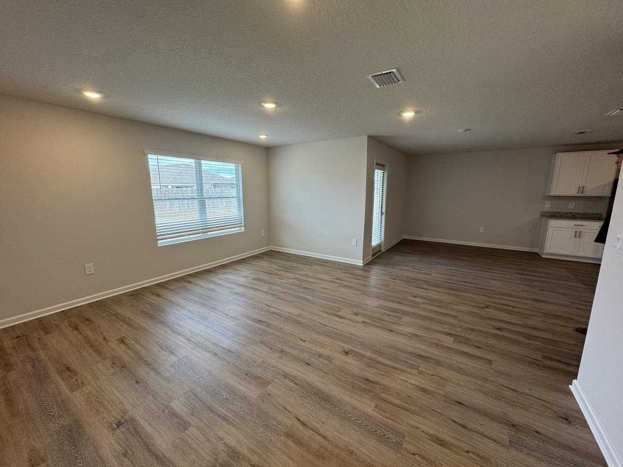 164 Pruitt Dr - Photo 6 of 16