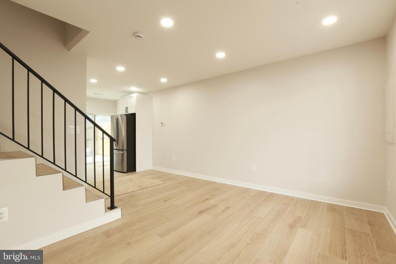 1625 Montello Ave Ne - Photo 2 of 20