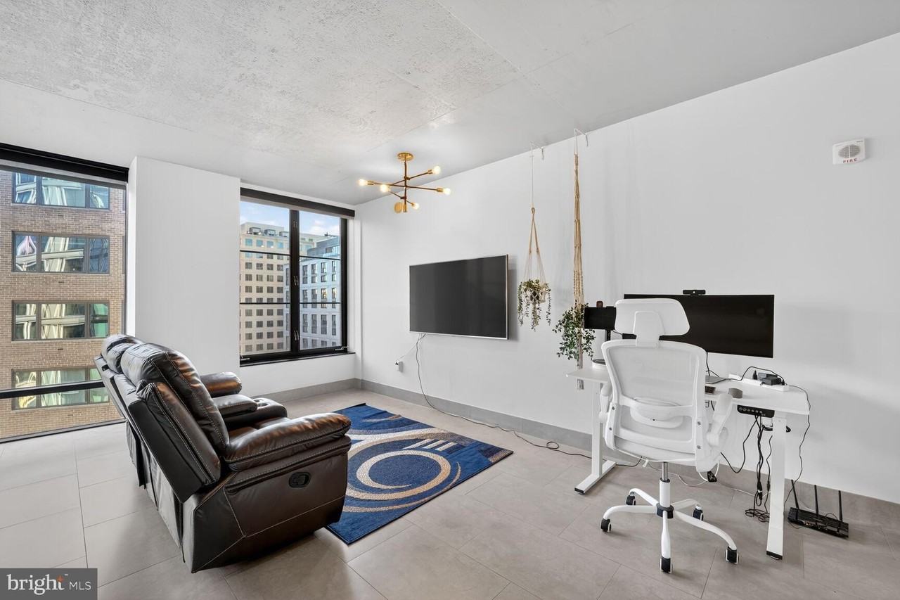 1133 14th St Nw Apt 803 #803 - Photo 7 of 26