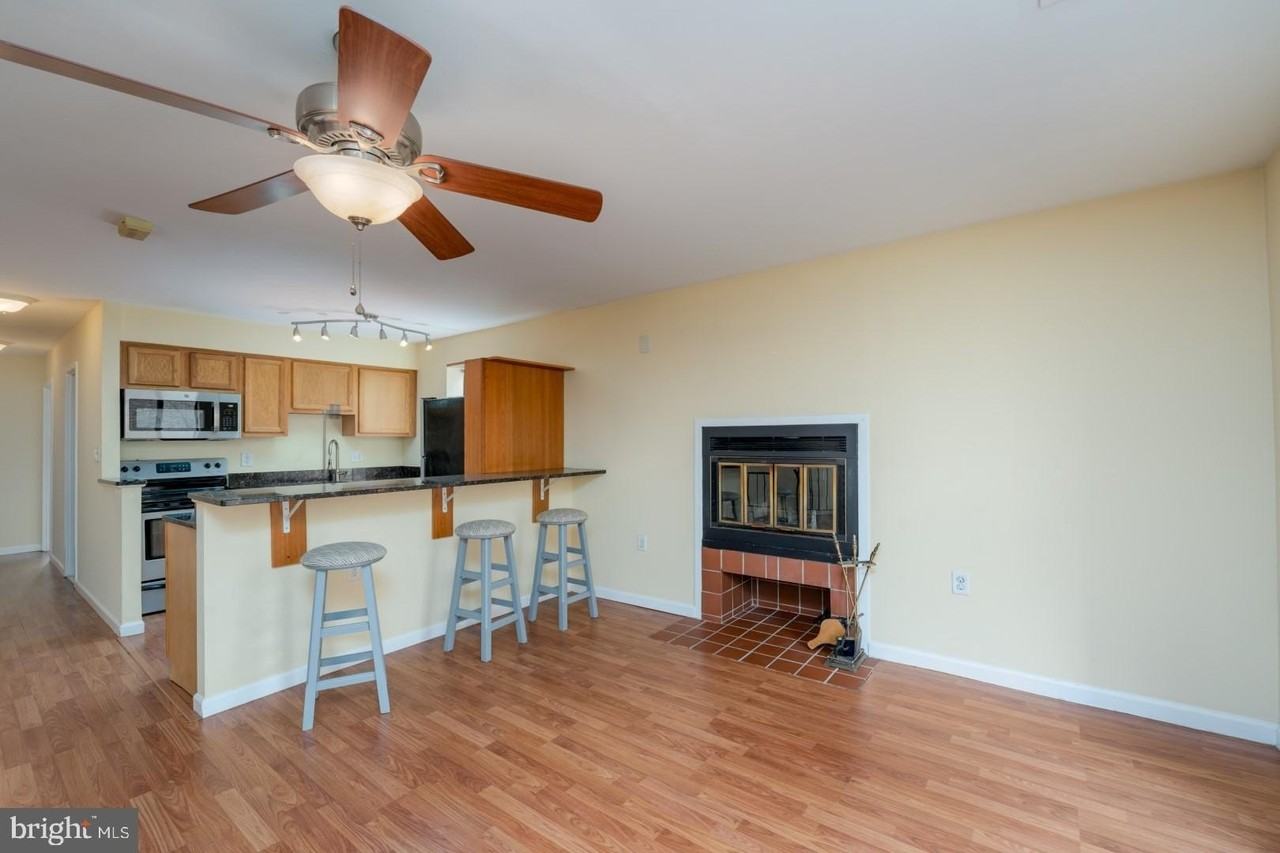 35 Andrew Pl Unit R112 #R112 - Photo 4 of 27