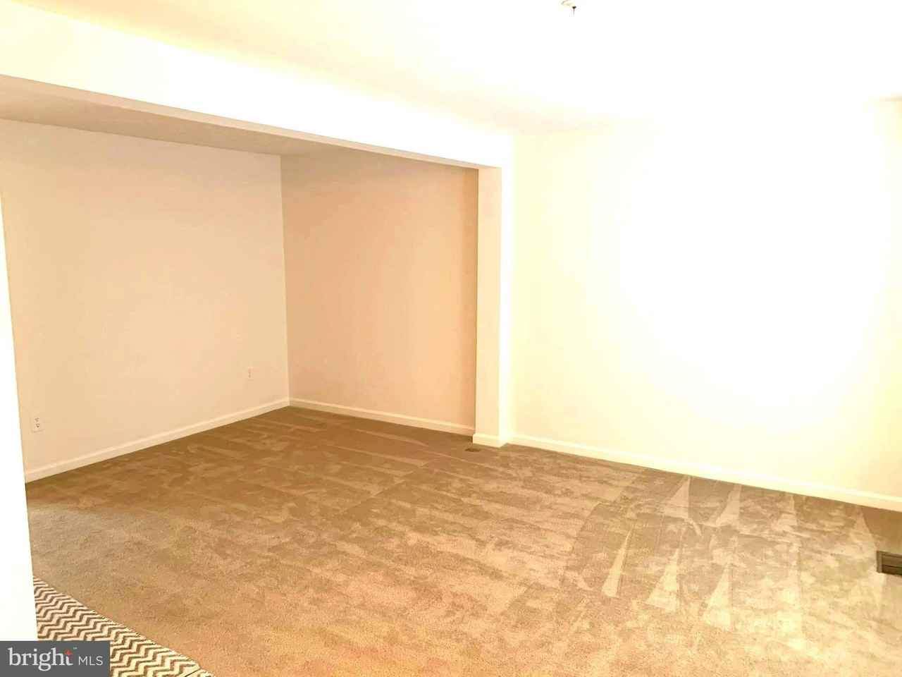 7329 Granite Woods Ct - Photo 4 of 38