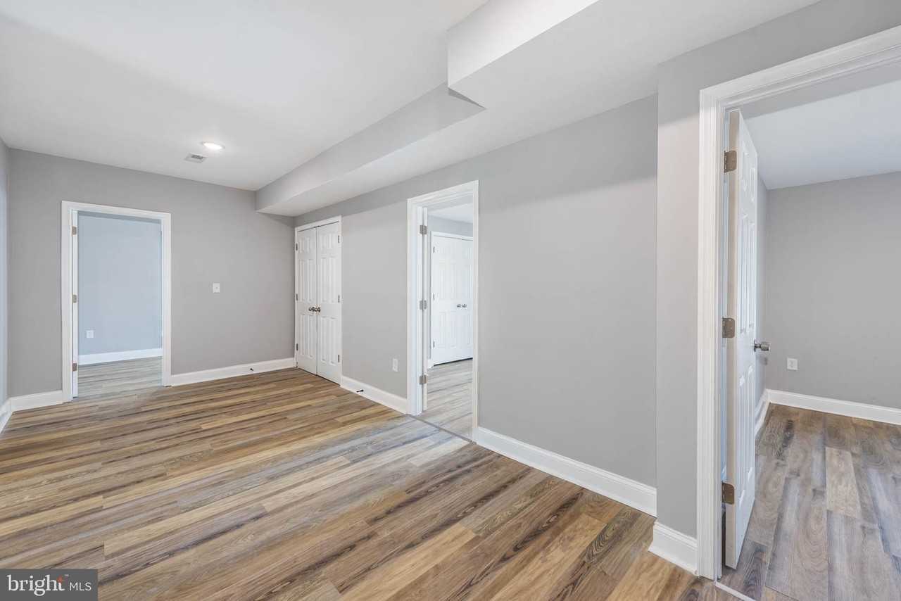 108 Edgewood Rd Apt 1 #1 - Photo 5 of 23