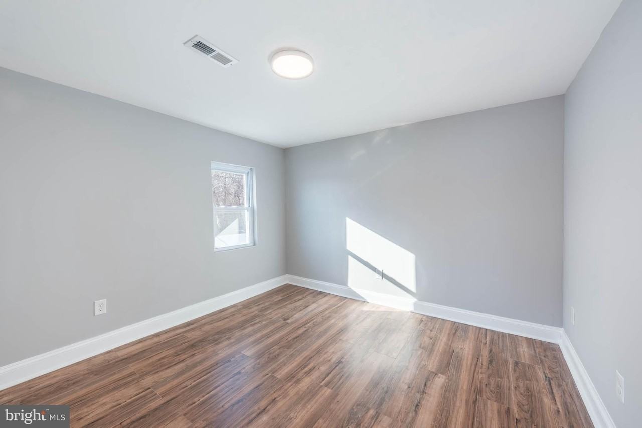 108 Edgewood Rd Apt 3 #3 - Photo 2 of 19