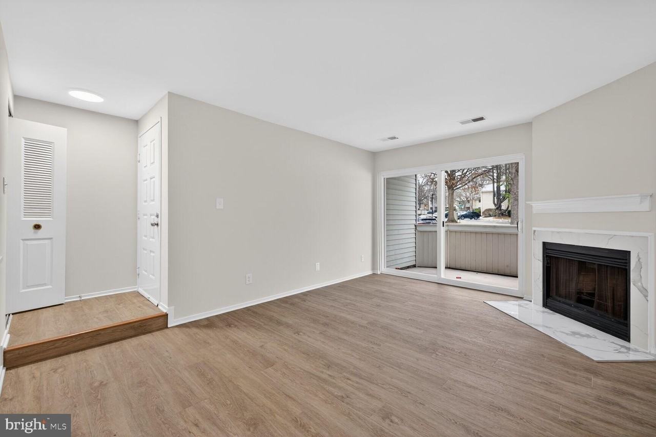 18207 Swiss Cir Apt 2-97 #2-97 - Photo 2 of 19