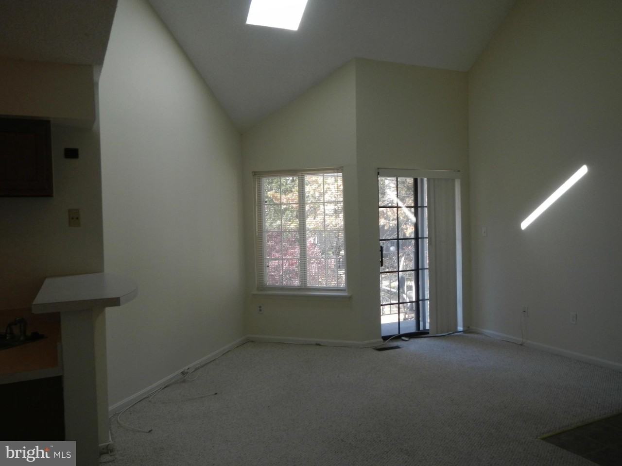 10817 Amherst Ave Apt F #F - Photo 6 of 13