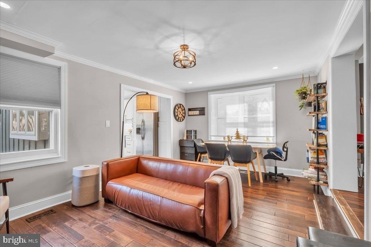 406 Kings Hwy E - Photo 7 of 41