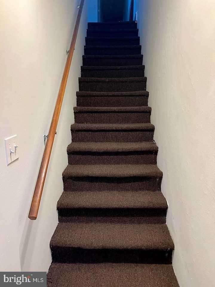 46 Holland Ave 2nd Fl #2ndFL - Photo 5 of 13