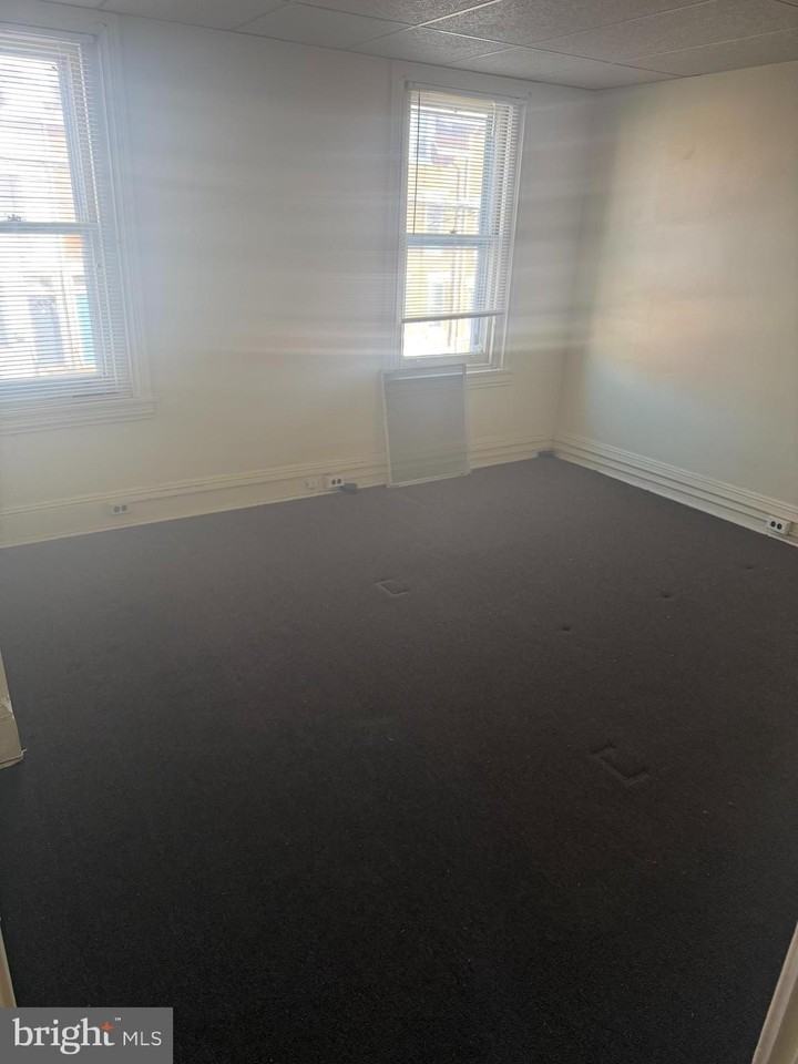 730 W Lafayette St - Photo 4 of 7