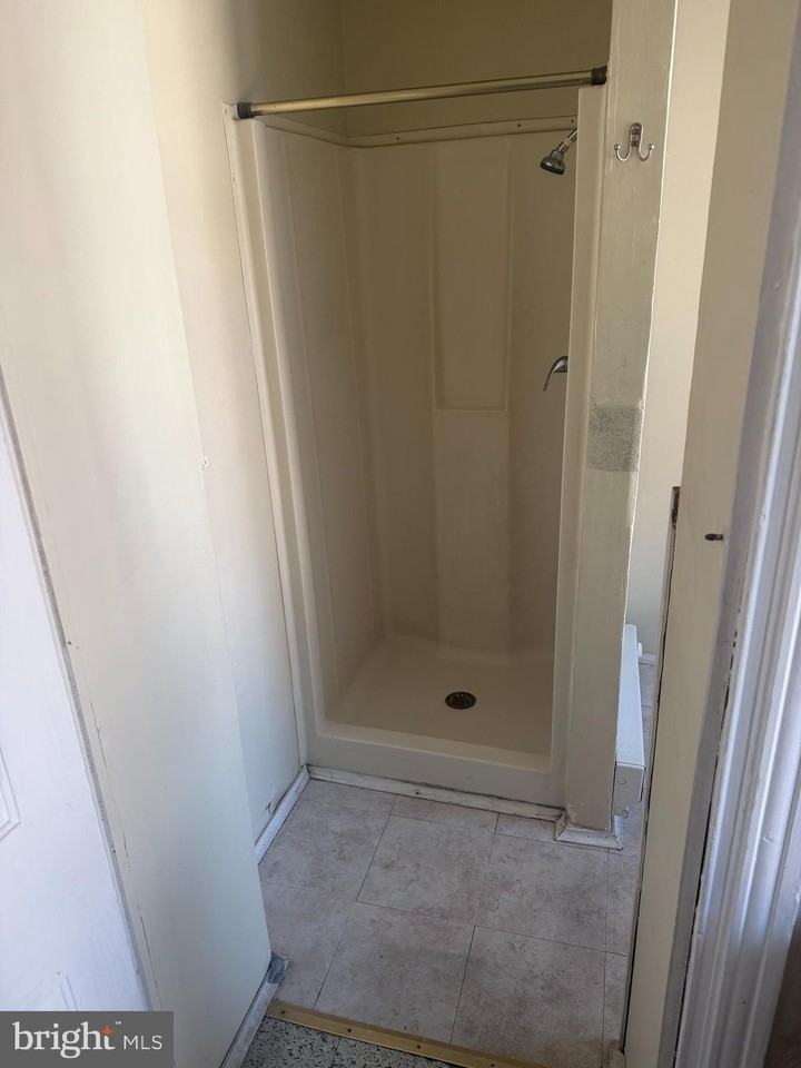 730 W Lafayette St - Photo 6 of 7