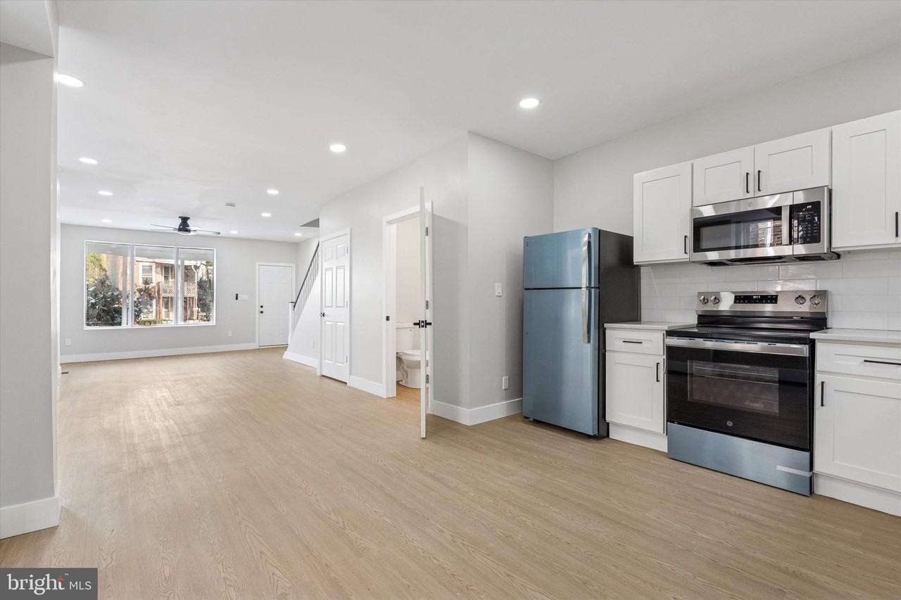 5518 Chew Ave - Photo 2 of 19