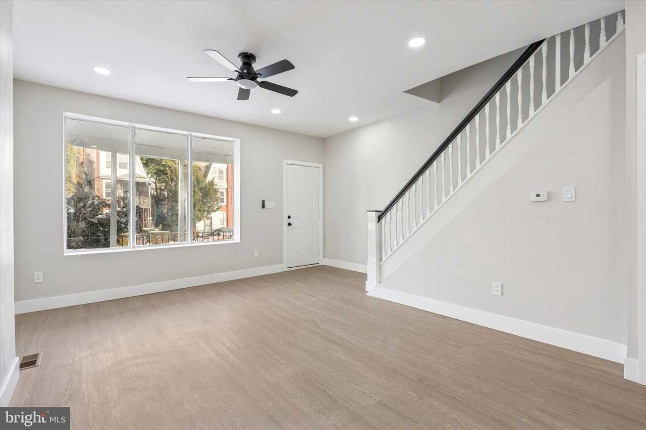 5518 Chew Ave - Photo 5 of 19