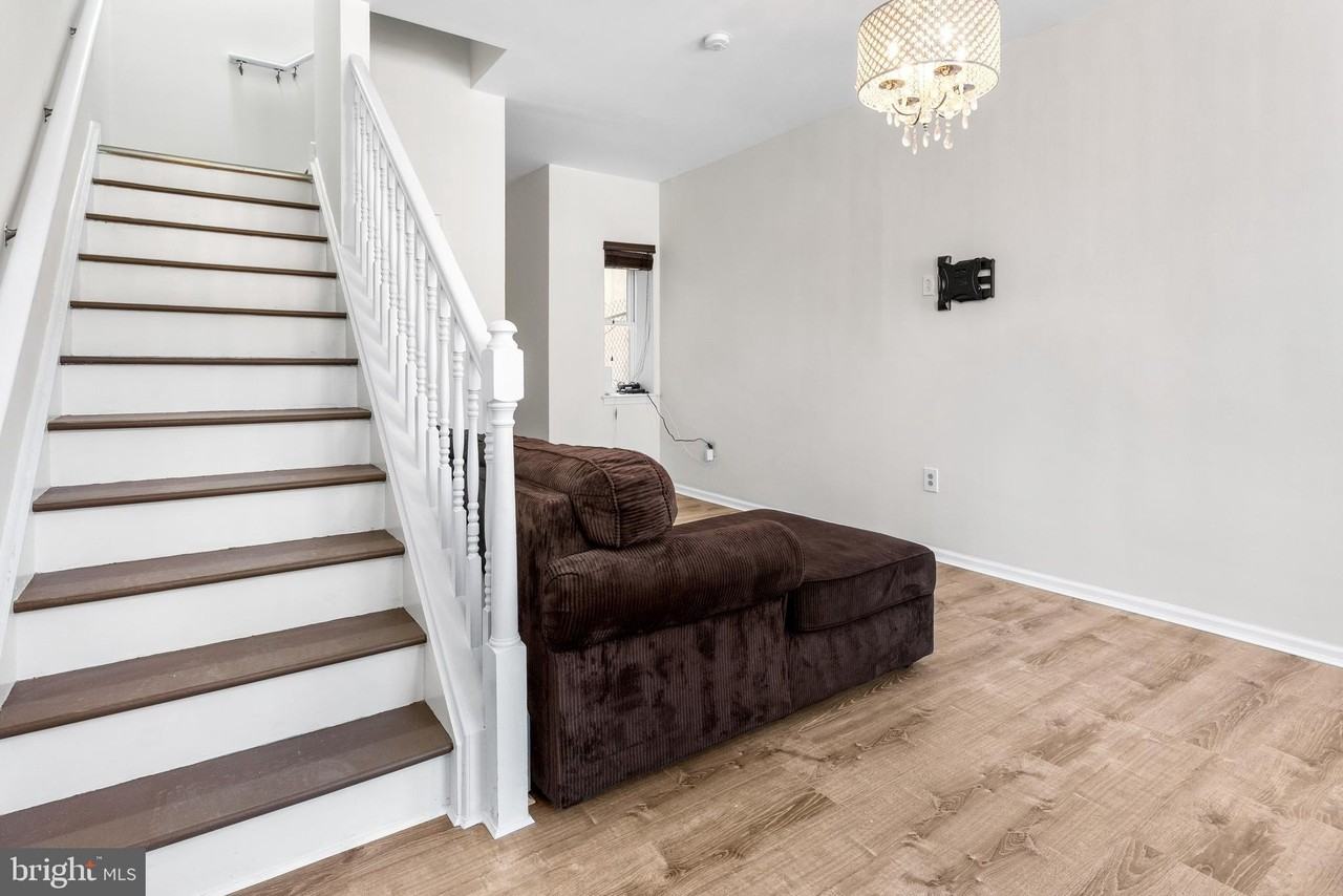 1738 N Bouvier St - Photo 5 of 30