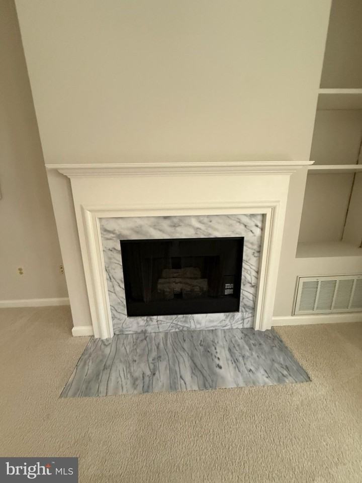 12012 Taliesin Pl Apt 24 #24 - Photo 5 of 16