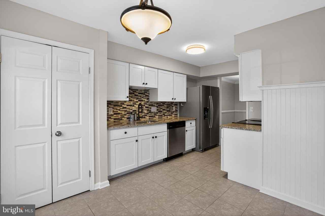 5816 Apple Wood Ln - Photo 7 of 30