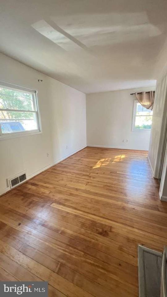 3007 Elmwood Dr - Photo 5 of 11