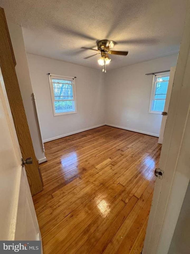 3007 Elmwood Dr - Photo 6 of 11