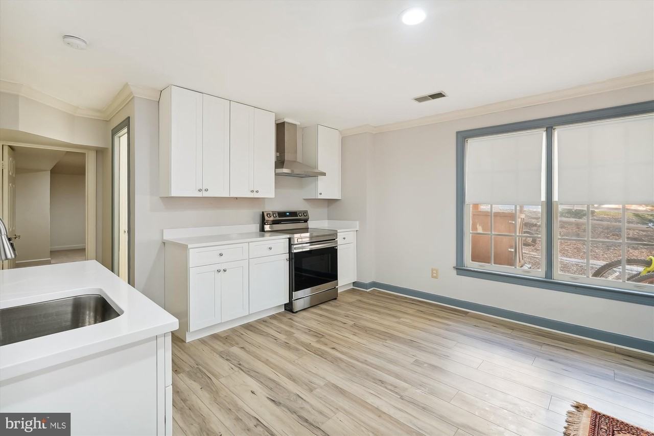 20672 Fairwater Pl - Photo 3 of 20