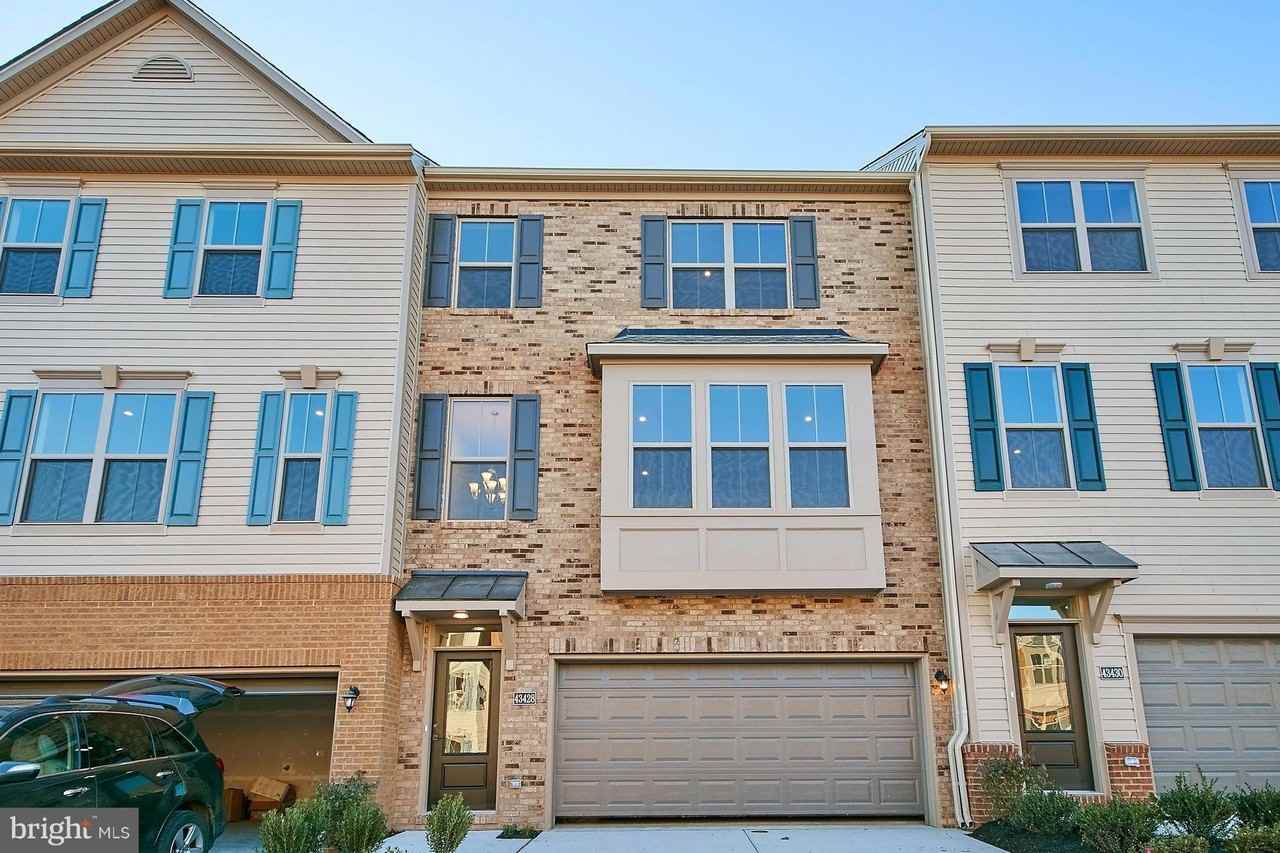 43428 Robey Sq - Photo 2 of 30