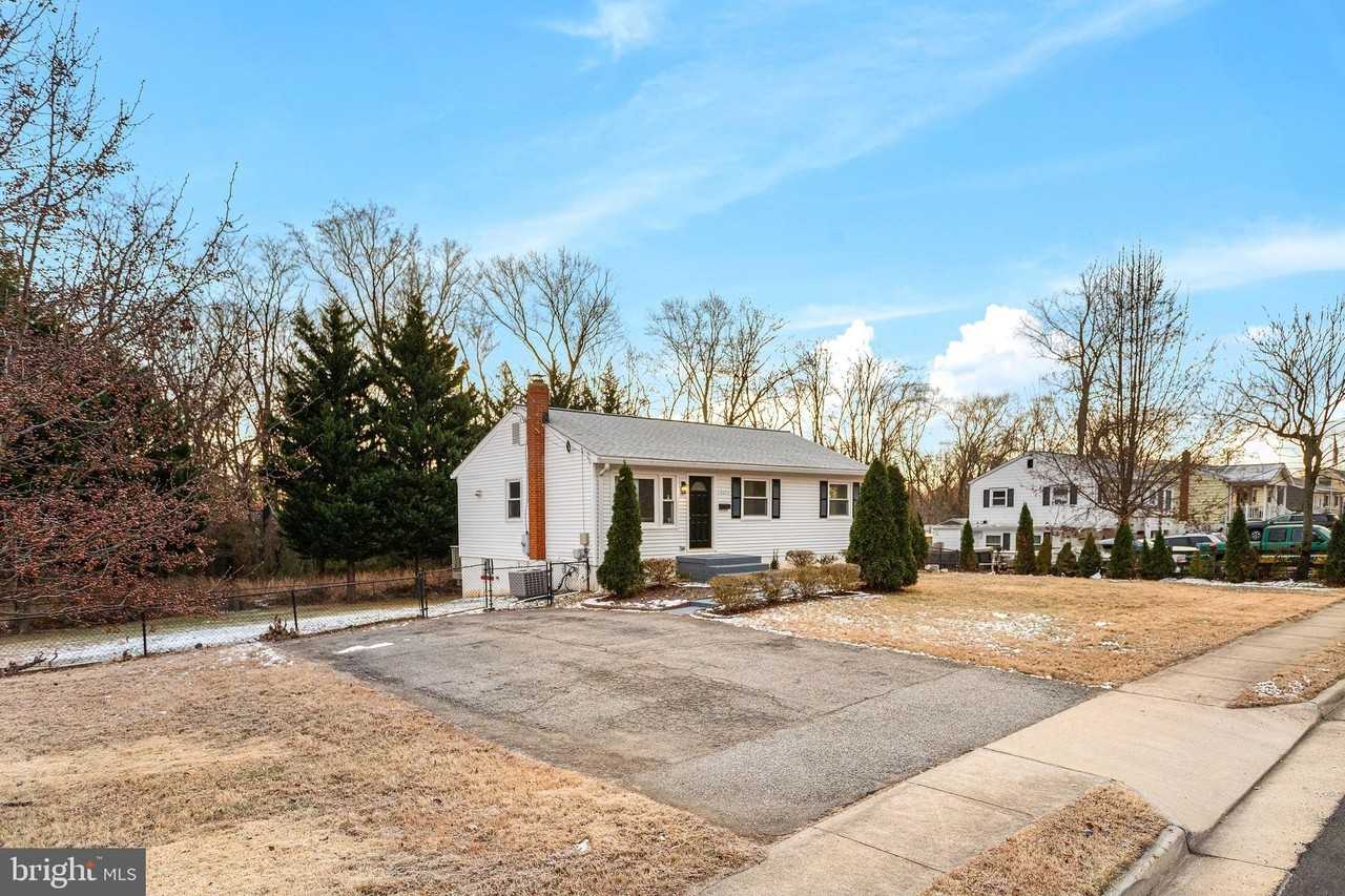 14025 Mount Pleasant Dr - Photo 2 of 43